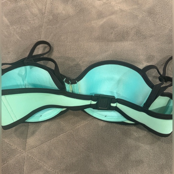 triangl bathing suit from the 2000s - Picture 2 of 3